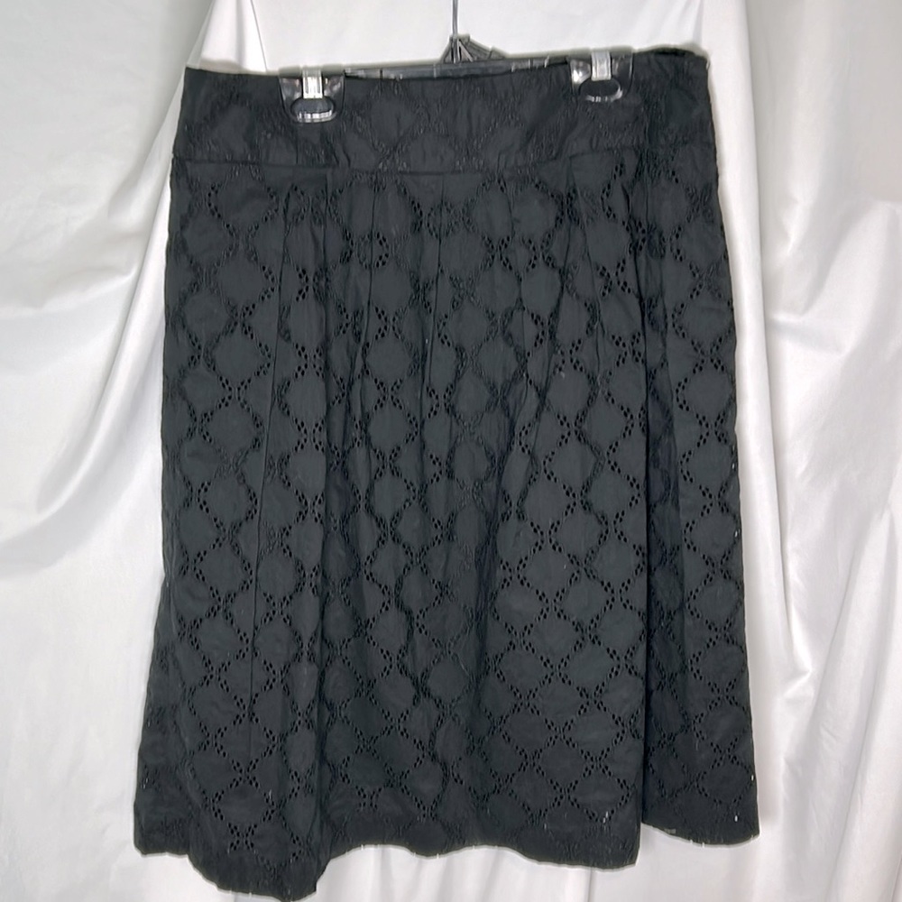 LOFT lace eyelet skirt - Ladies 6